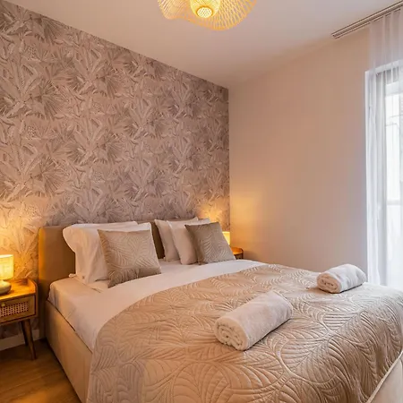 Rentplanet - Apartamenty Ksiecia Witolda Wroclaw Exterior photo